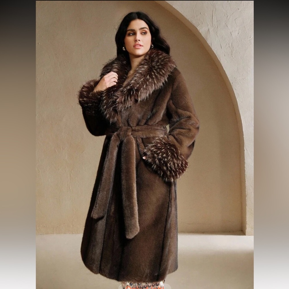 Luxurious Brown Faux Fur Coat